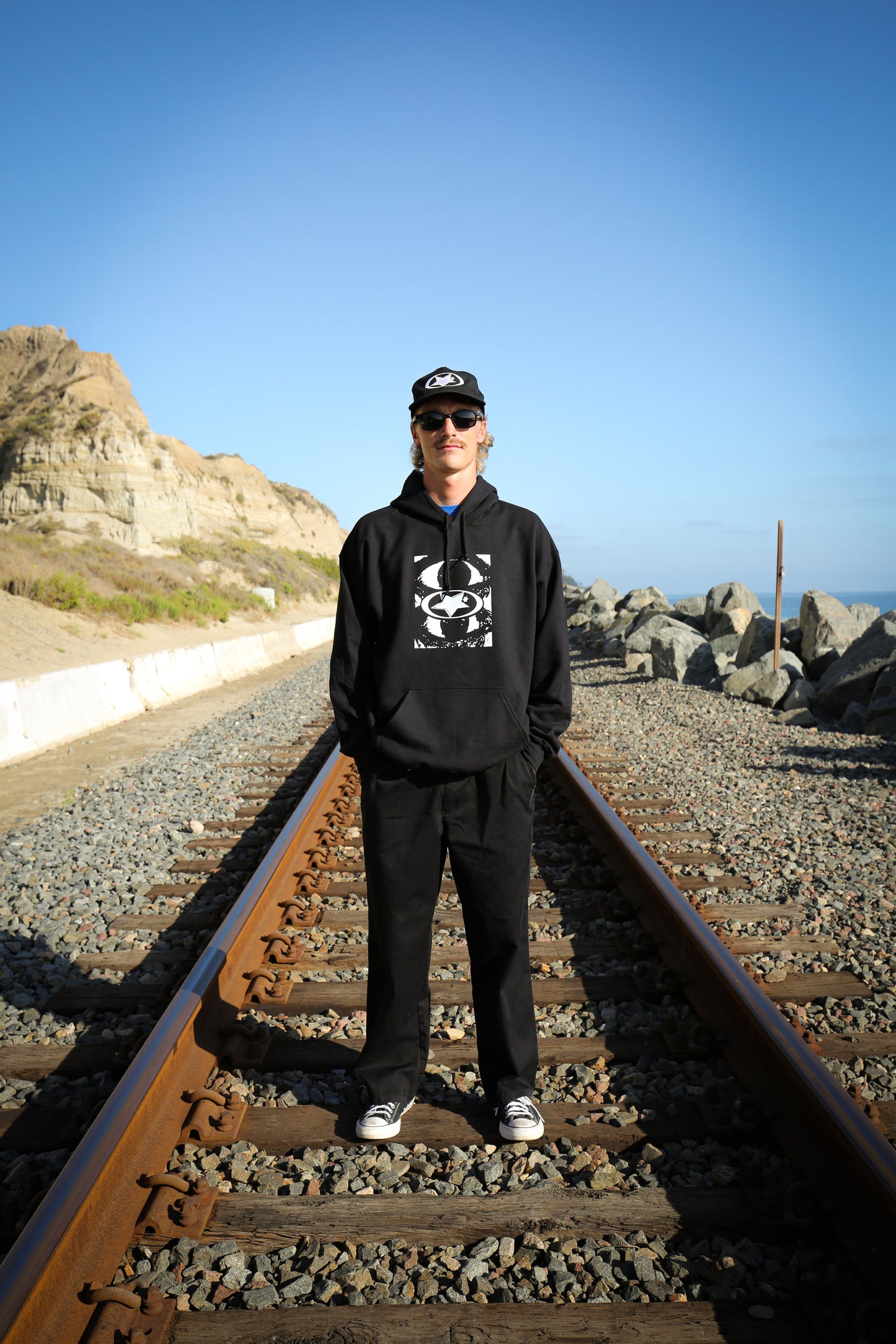 PARADOX HOODIE // BLACK